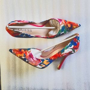 Guess "Carrie" high heel shoes